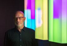 Brian Eno: Καλλιτέχνες σαν κι εμένα λογοκρίνονται στη Γερμανία