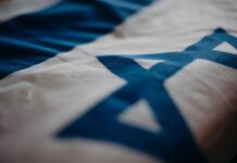 Θα σου ξεριζώσω τα χέρια και τα πόδια»: To παρακράτος απειλεί Έλληνες πολίτες
