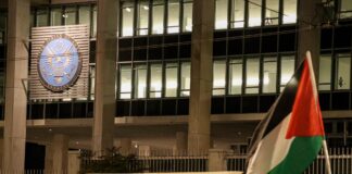 Εικόνες από την αντιπολεμική κινητοποίηση στο Σύνταγμα